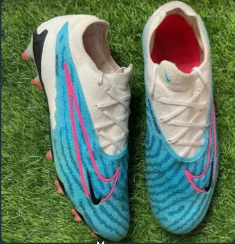 Nike Phantom GX FG football boots